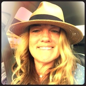 Meet your Posher, Christy